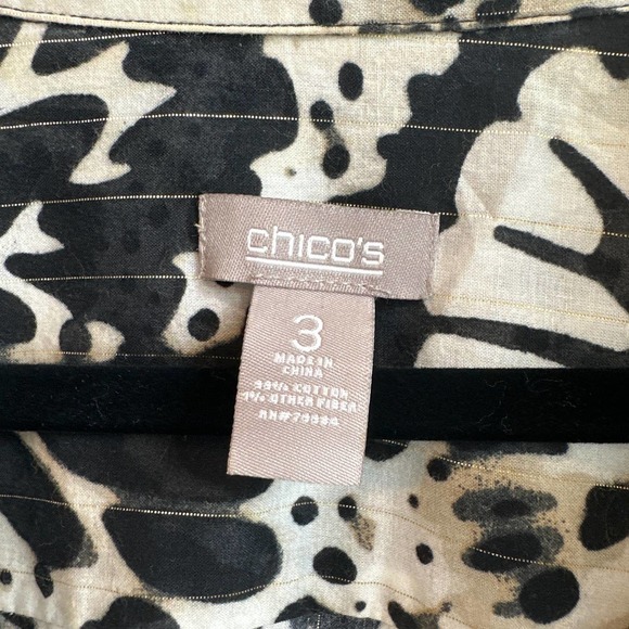 Chico’s Size 3 (16) Collar Button Front Animal and Floral Print Blouse - Picture 2 of 3